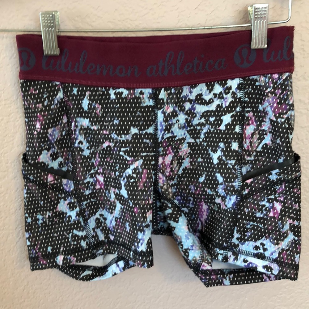 Lululemon Spandex with side pocket